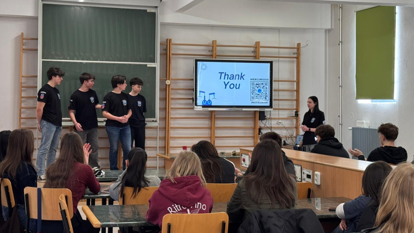 Presentation in front of Erasmus+ students